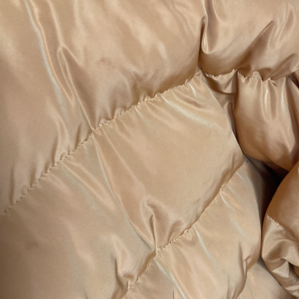 Kendall & Kylie Crop Puffer - Picture 9 of 10